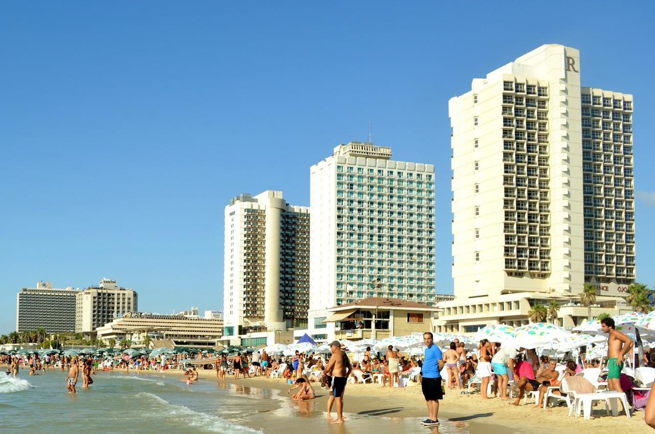 Crown Sea Hostel Тел Авив Екстериор снимка